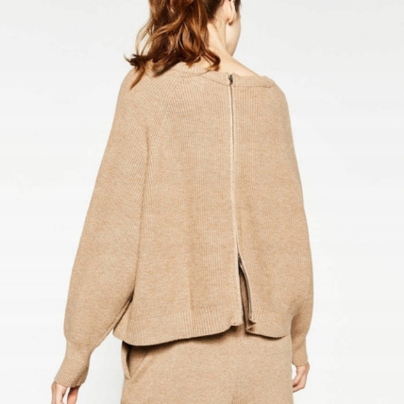 Zara Sweaters - Zara Ribbed Crewneck Sweater w/Zipper Back